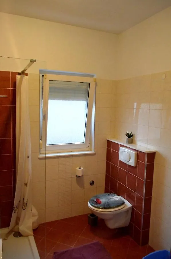 Apartment Luka Pula 0*,  Hırvatistan